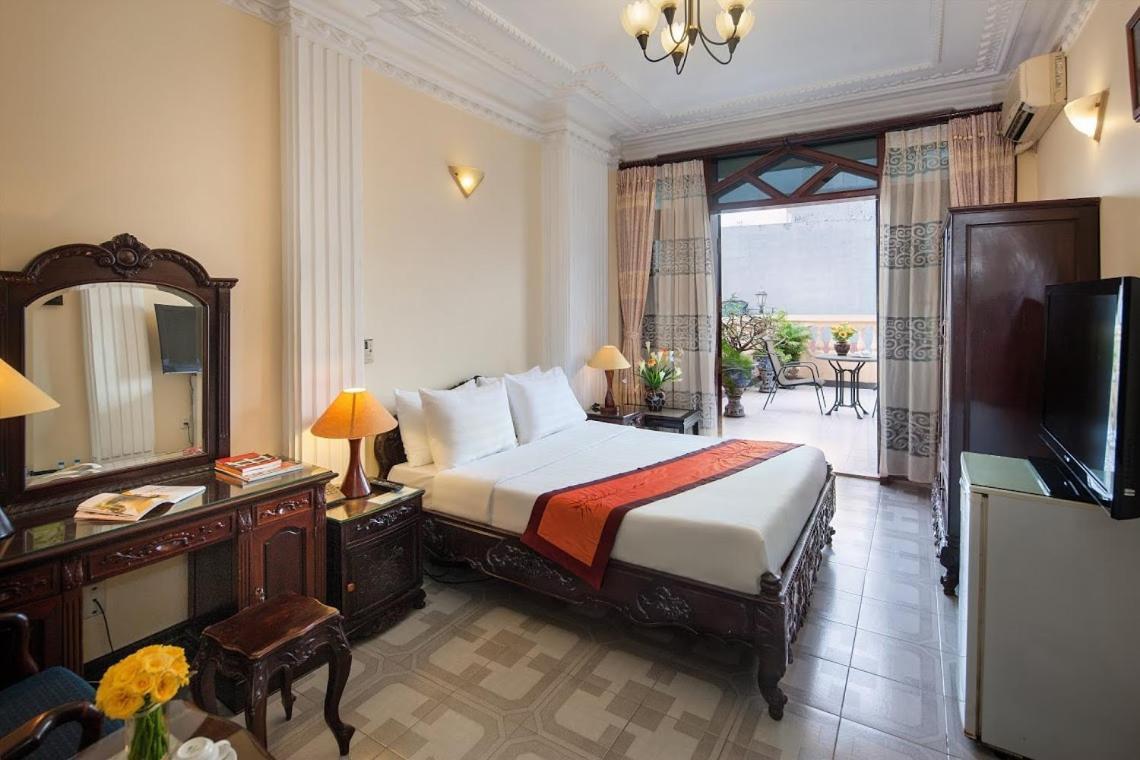 Lucky Central Hotel & Travel Ханой Екстериор снимка
